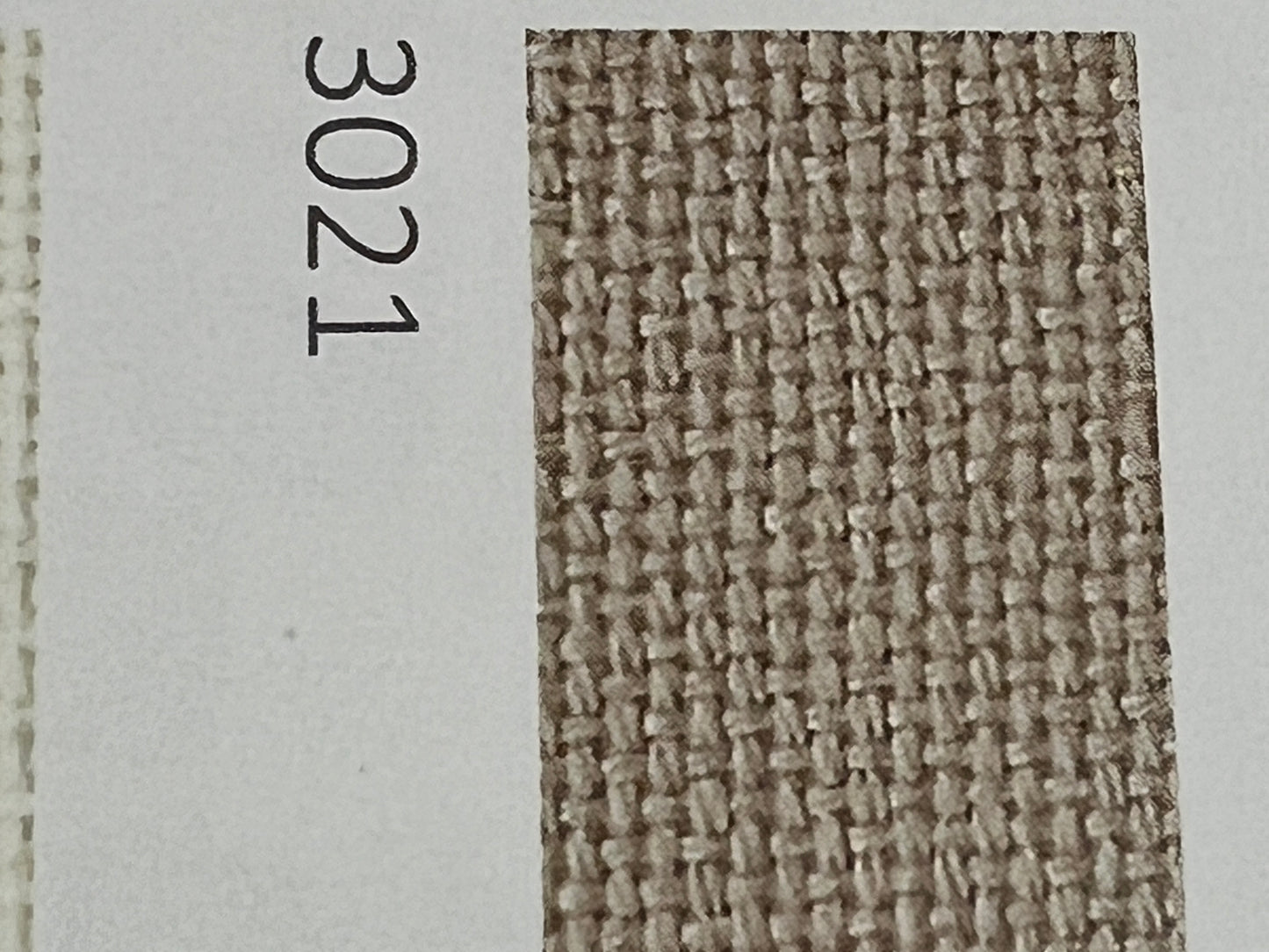 25 COUNT ZWEIGART EVENWEAVE LUGANA TAUPE (3021)